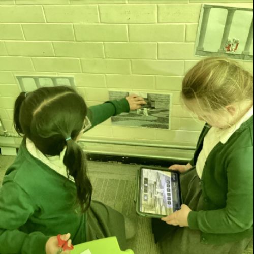 Poplar class have been learning about stop-frame animation in computing and how the technique of onion skinning can help make small changes between frames.